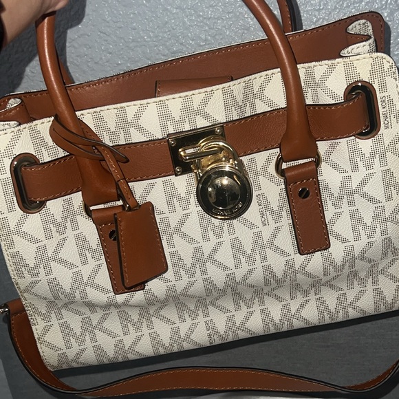 Michael Kors Handbags - Michael kors purse new